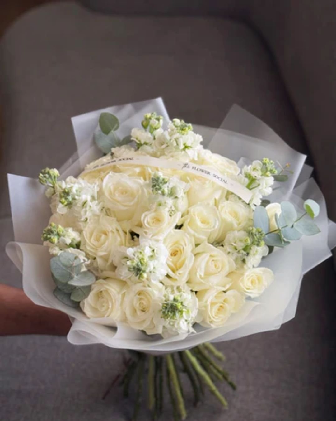 White Roses with Mathiola Bouquet – Elegant White Floral Arrangement