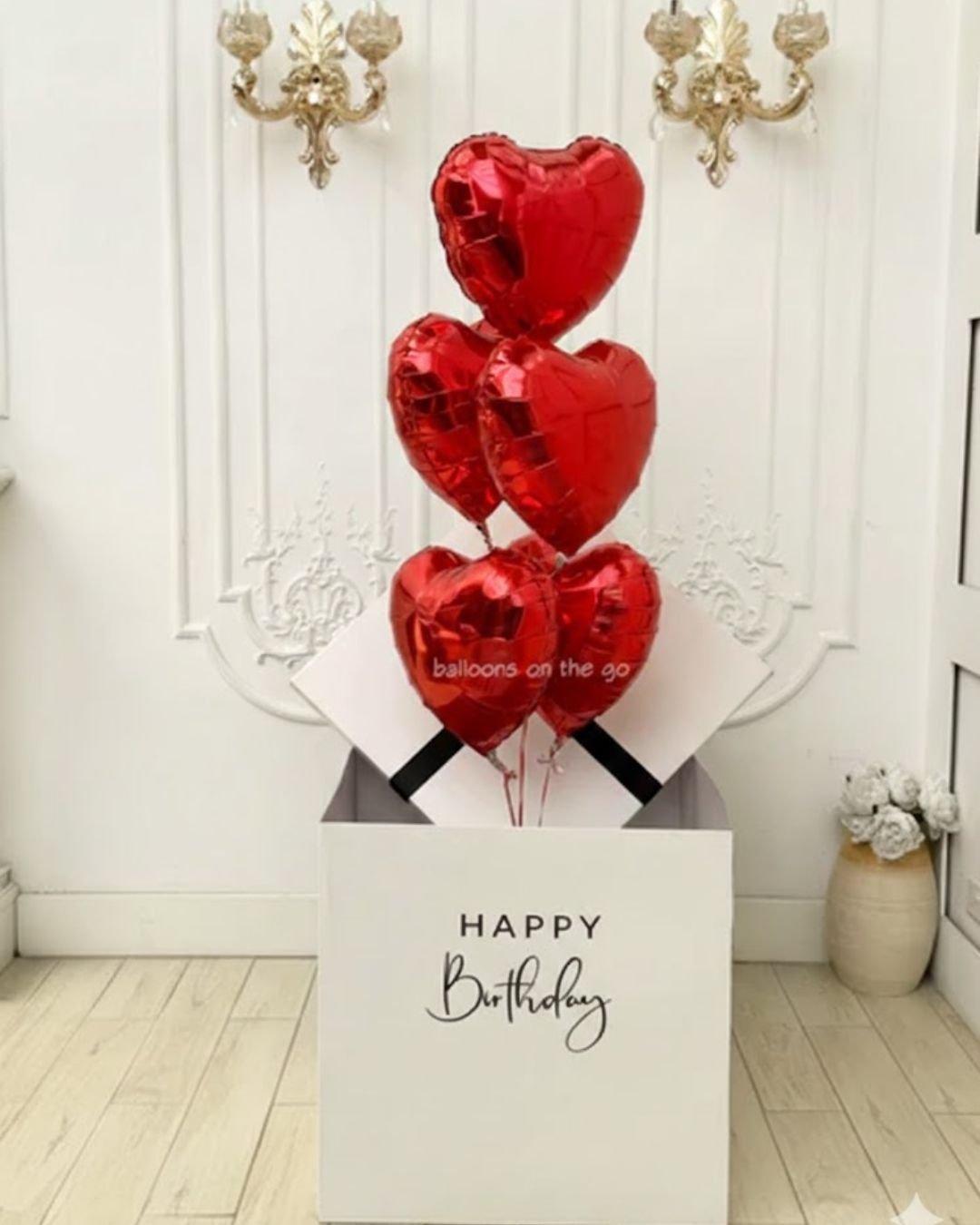 Heart Foils in a Surprise Box – Customized 5 Heart Balloon Gift