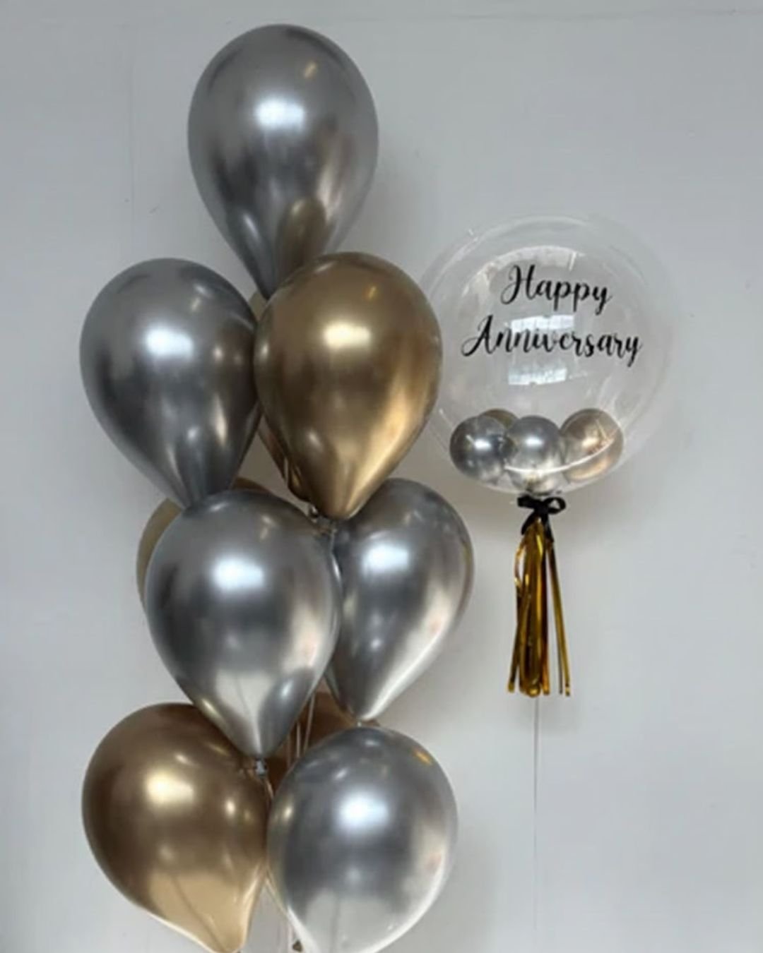 Gold and Silver Glow Bouquet – Luxurious Metallic Flower & Balloon Arrangement